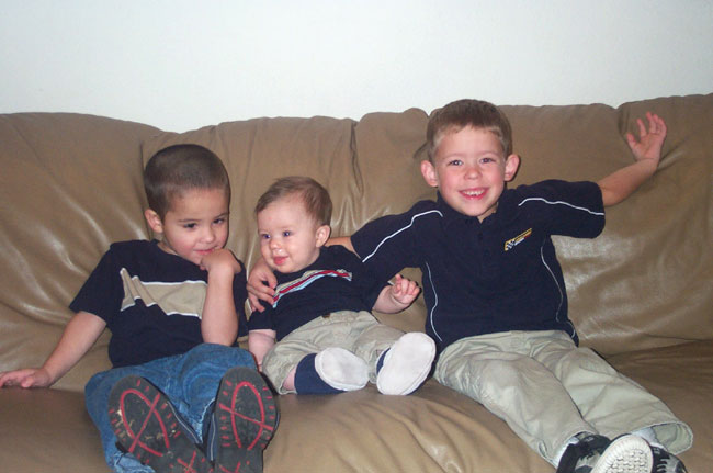 tiny tots with their eyes all aglow